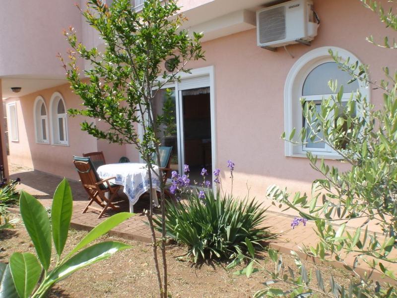 Villa Mihaela Ічичі Номер фото