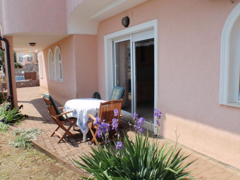 Villa Mihaela Ічичі Номер фото